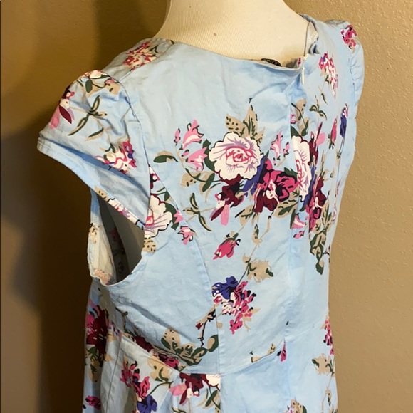 ACEVOG Floral Dress - Picture 4 of 6